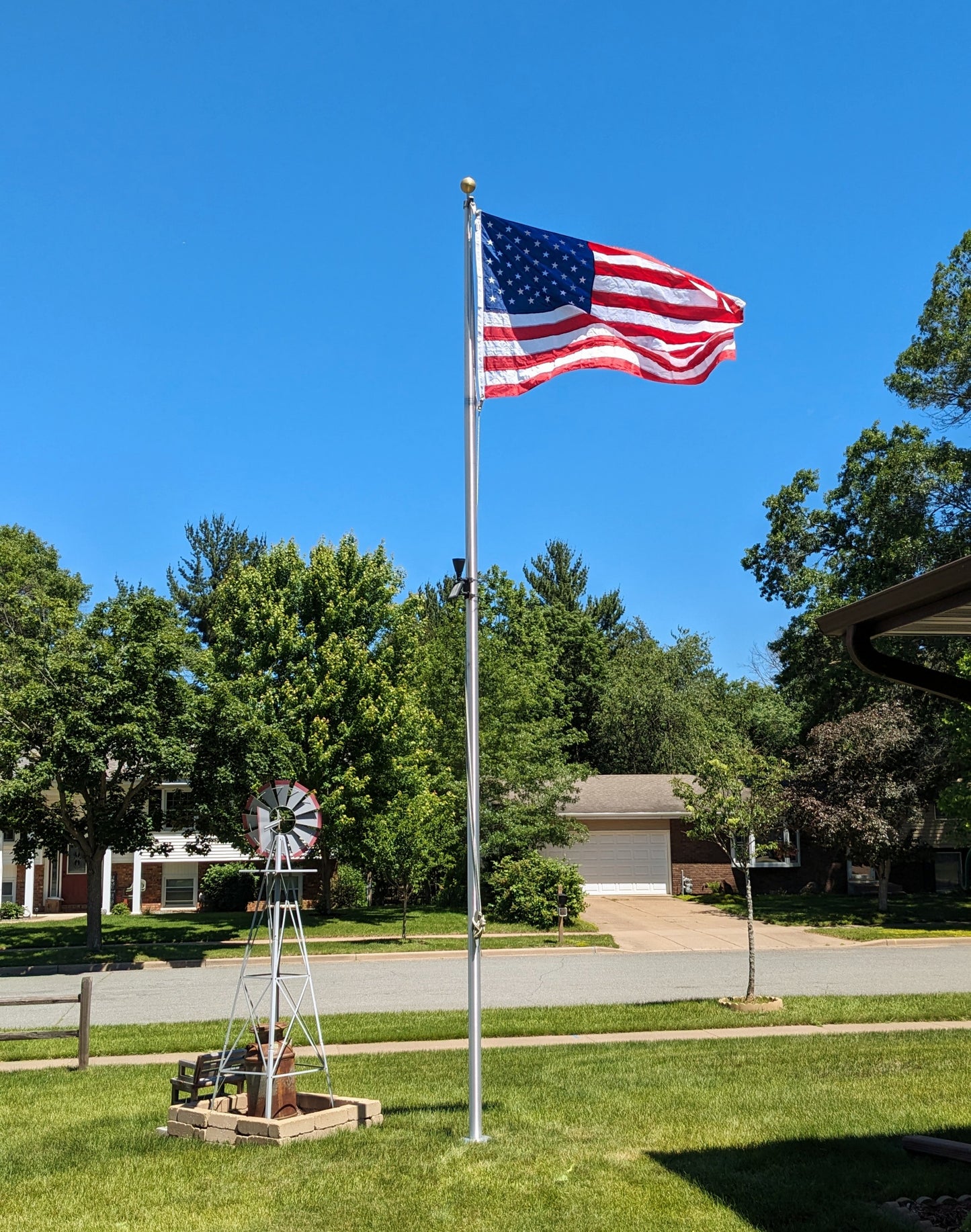 20' Tapered Aluminum Flagpole - 3"