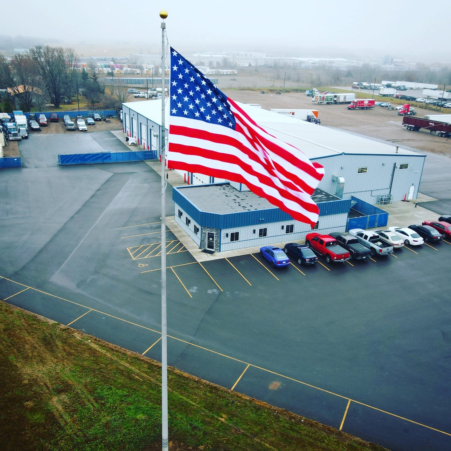 70' Internal Halyard Aluminum Flagpole - Independence Series